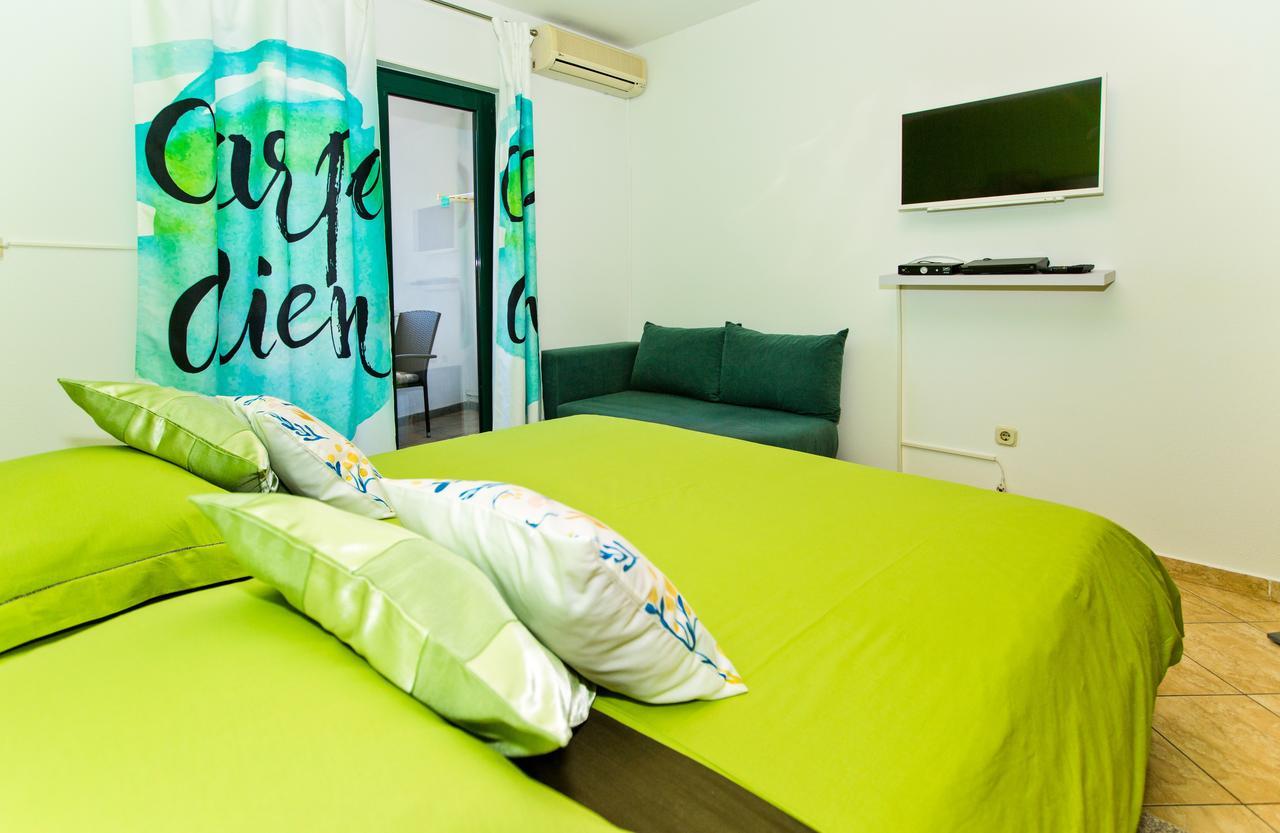 Apartments And Rooms Art Deco Pape Hvar Town Exterior foto