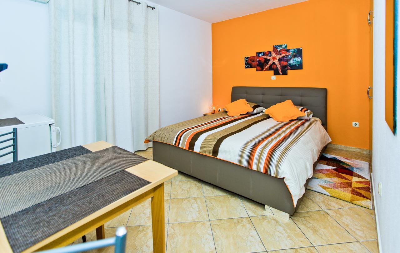 Apartments And Rooms Art Deco Pape Hvar Town Exterior foto